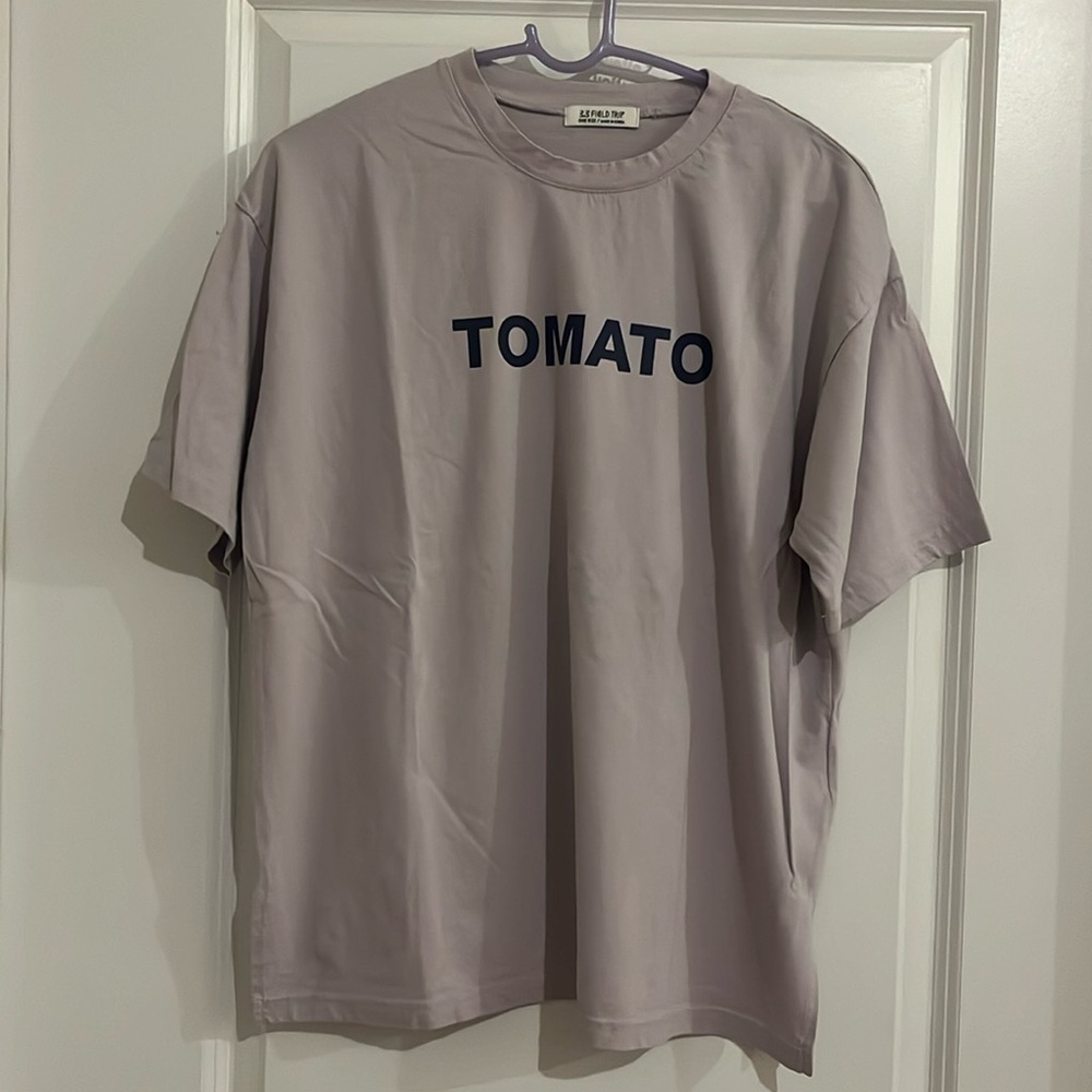 3.3 Field Trip purple TOMATO t-shirt from ALAND. One Size. 💜🍅